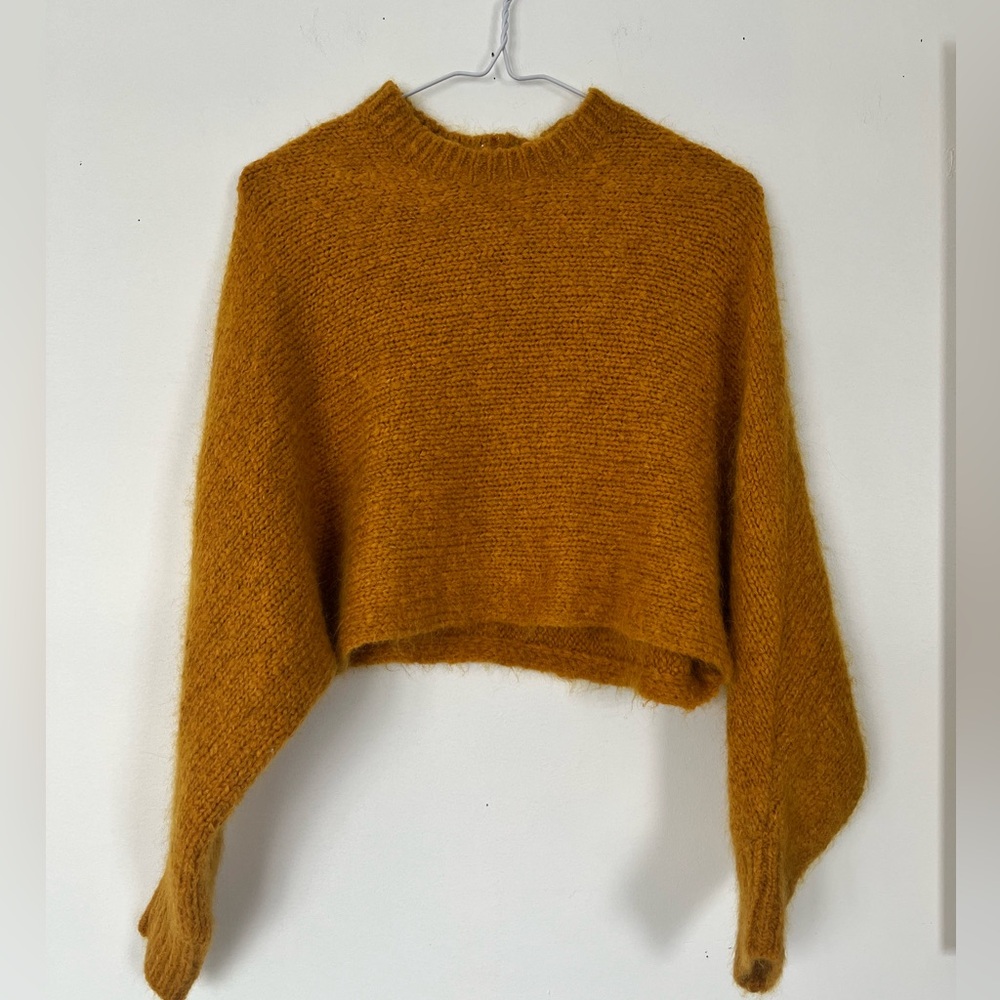 Wilfred Free Asymetrical Cropped Soft Sweater in Mustard